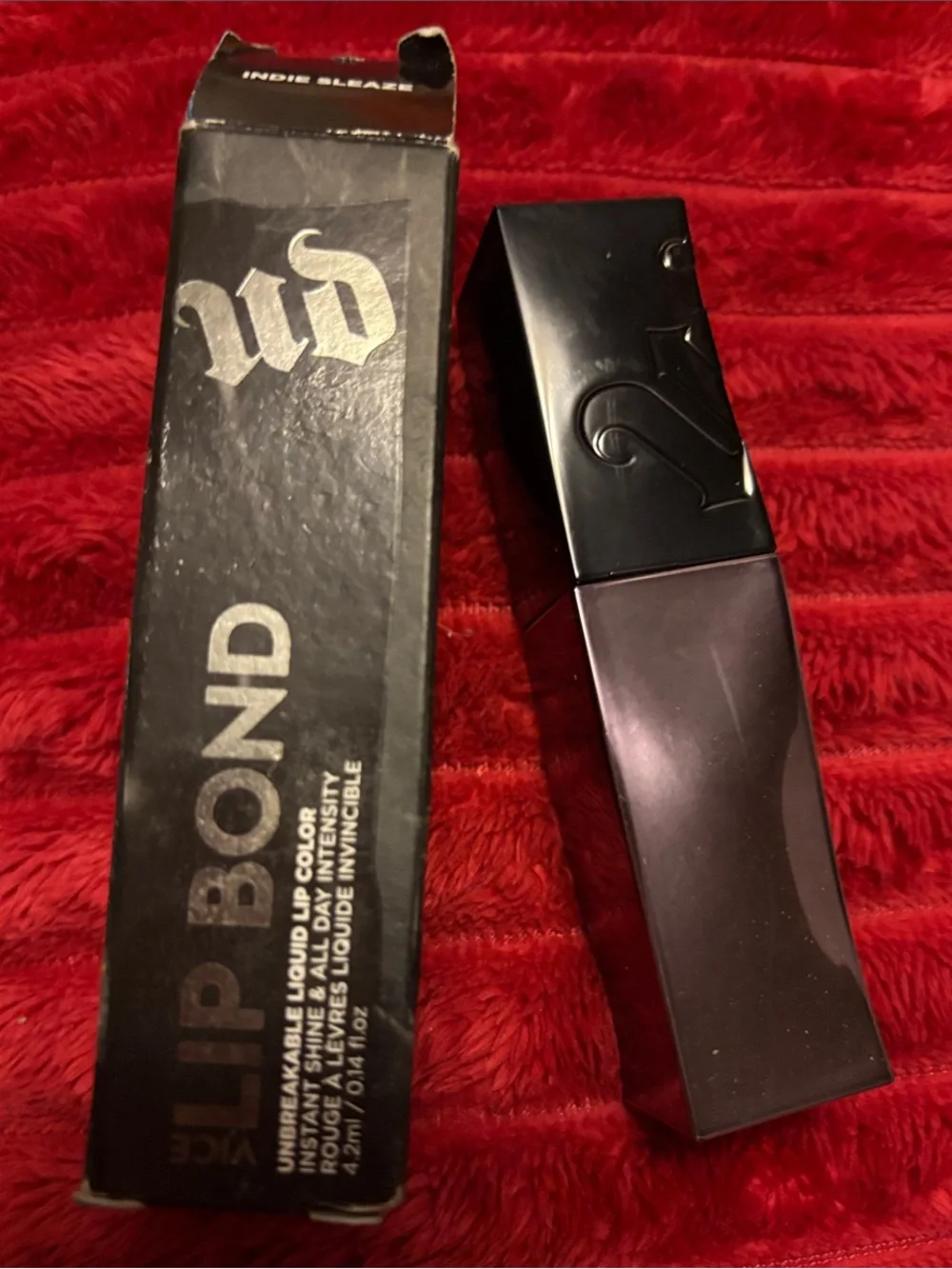 Urban Decay Vice Lip Bond in Indie Sleaze (Black) nib!